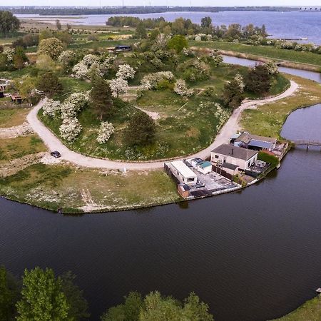 Carafun Aan Het Water Ooltgensplaat Villa Eksteriør billede