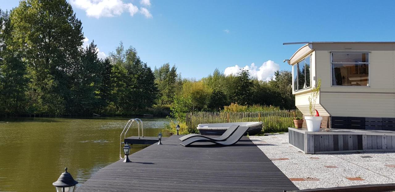 Carafun Aan Het Water Ooltgensplaat Villa Eksteriør billede