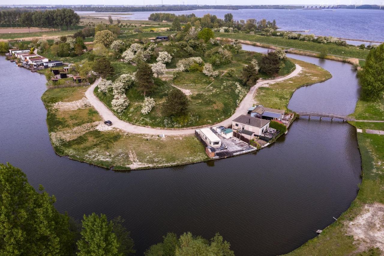 Carafun Aan Het Water Ooltgensplaat Villa Eksteriør billede